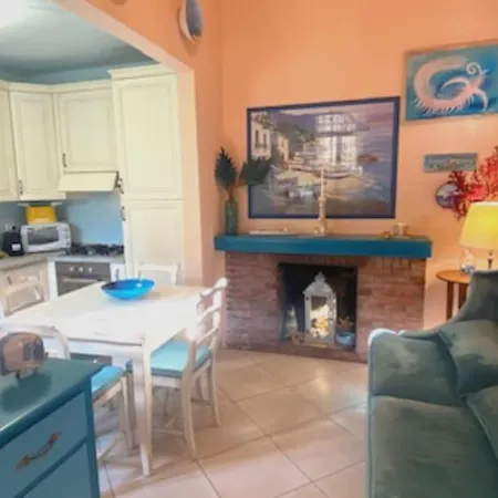 Casa Scrigno Di Mare-pineta Vicinissimi Виареджо