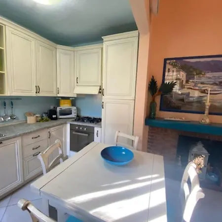 Casa Scrigno Di Mare-pineta Vicinissimi * Виареджо