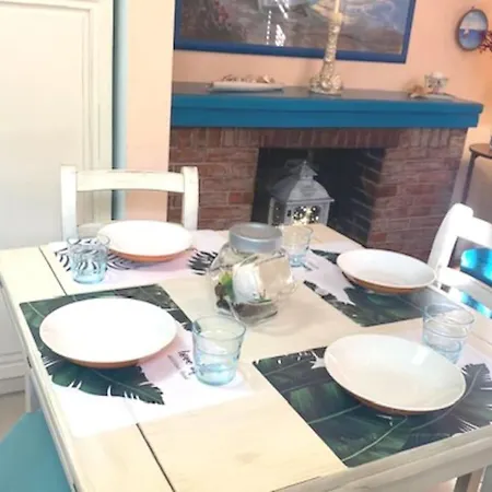 Casa Scrigno Di Mare-pineta Vicinissimi * Виареджо